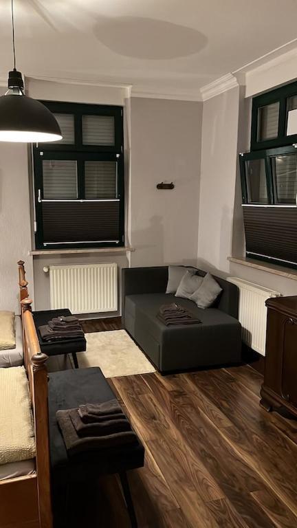 Ferienwohnung Am Schloss: Elbe-Nahe Unterkunft mit Schlossblick Barby Exterior photo